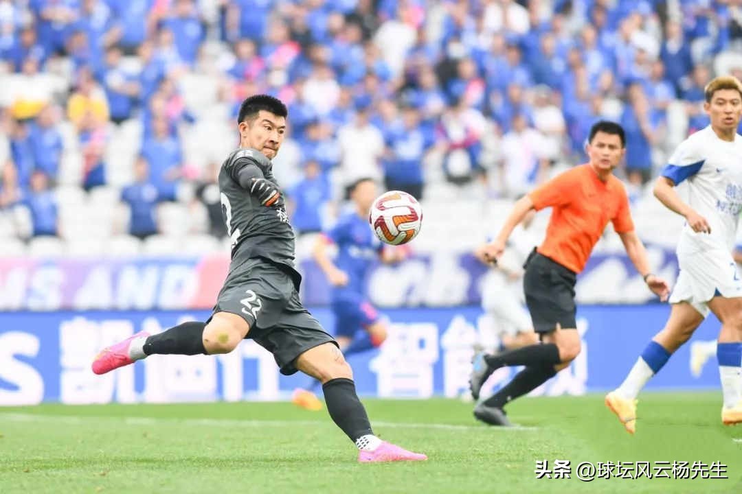 上海申花1-1武汉三镇特谢拉点球破僵邓涵文推射扳平