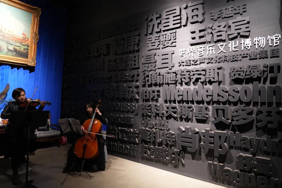 大连旅行怎么玩？这两个特色街区，仿佛出了国，太适合闲逛了！