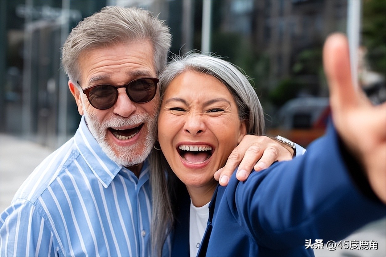 词汇积累提高表达能力,英语形容心情愉快