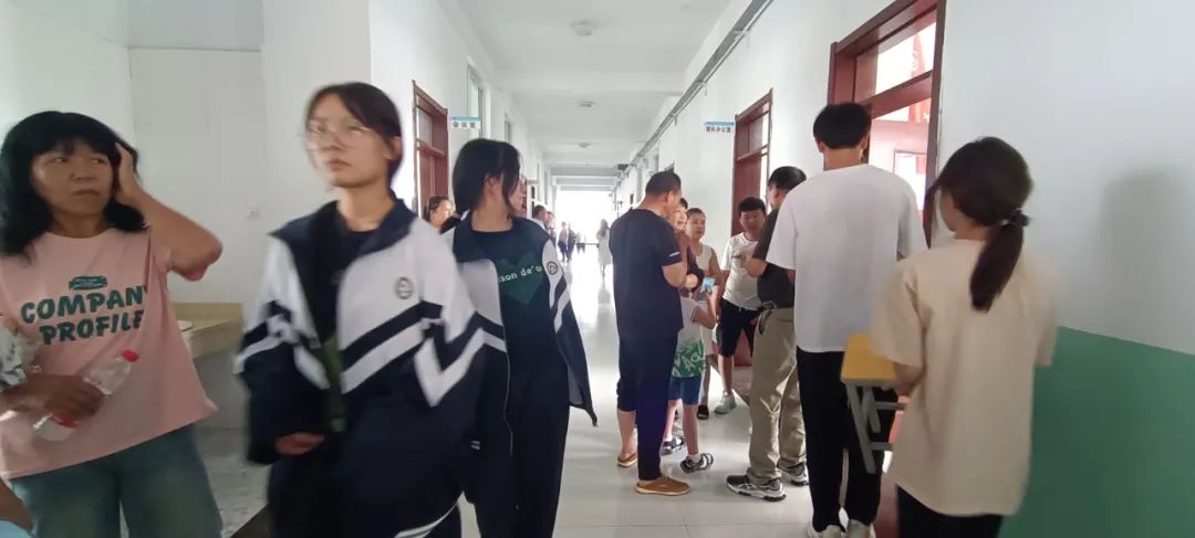 原平现代双语立达校区,原平双语学校立达校区高补班