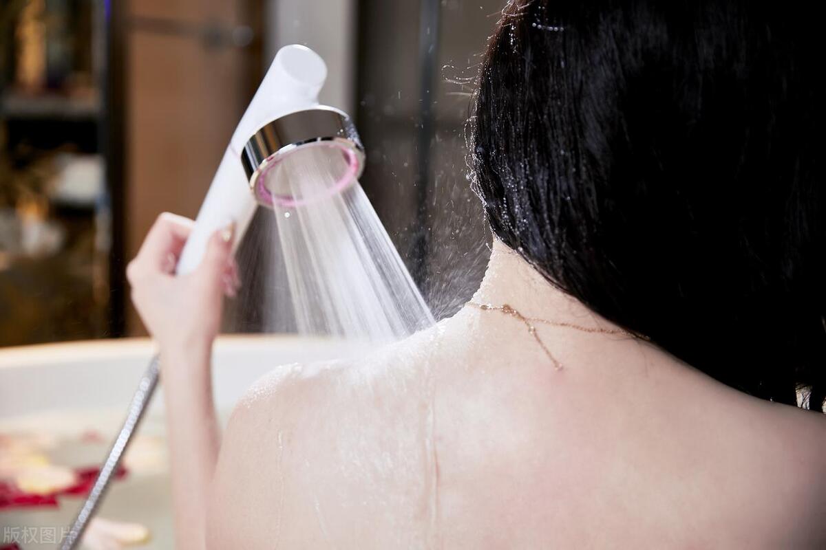 洗澡4个禁忌是什么,女性洗澡三大禁忌