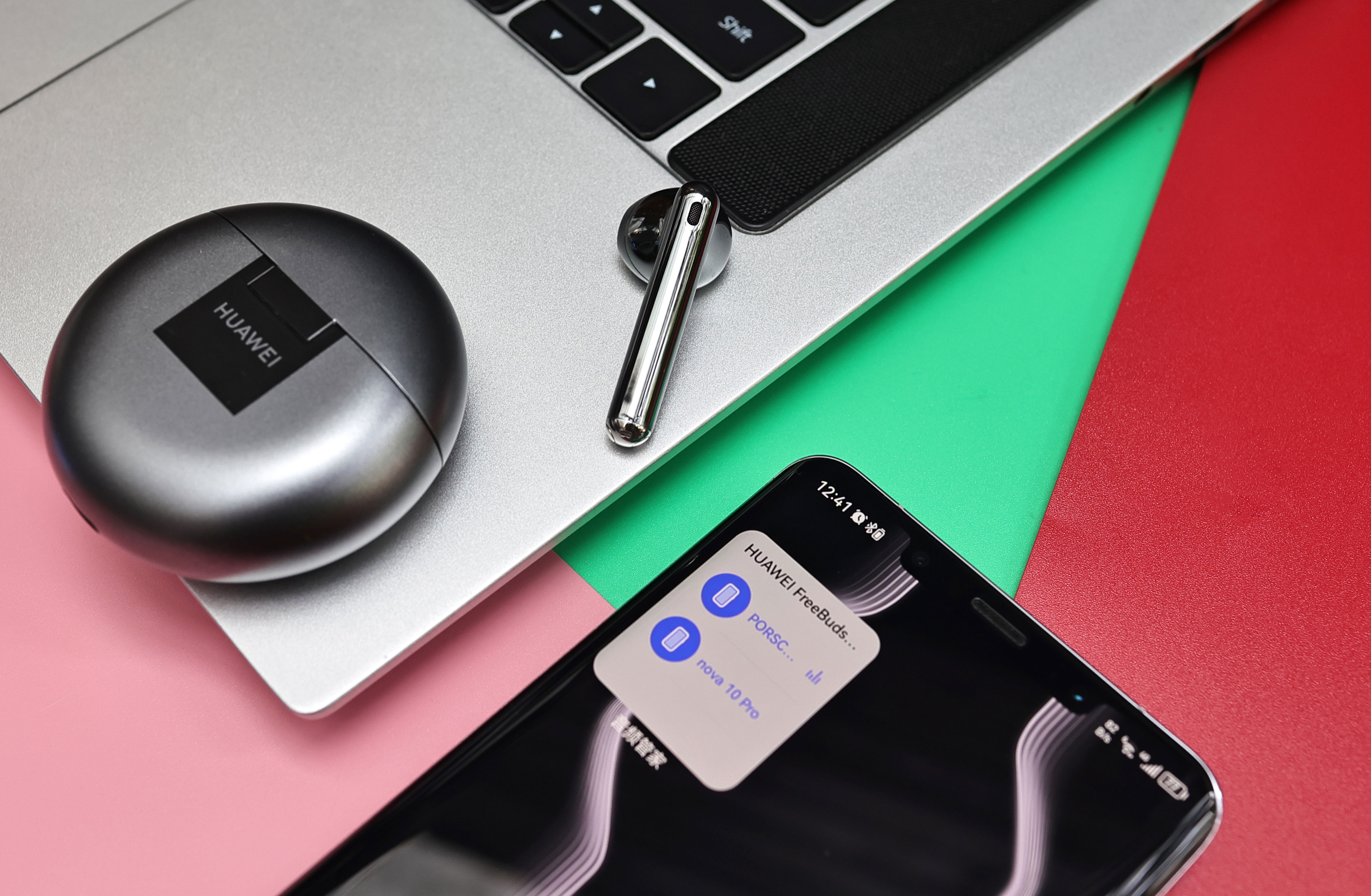 freebudspro和freebuds4i哪个好,freebuds4e和freebudspro的区别