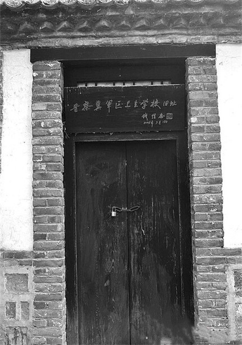 八路军女兵被敌人杀害,中国女兵被日本老兵杀害