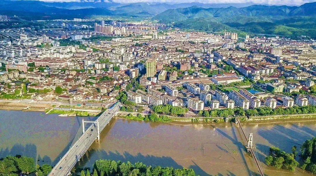 走进绩溪作文,走进散文作文