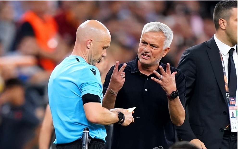 穆里尼奥被裁判辱骂,穆里尼奥被裁判针对有什么办法