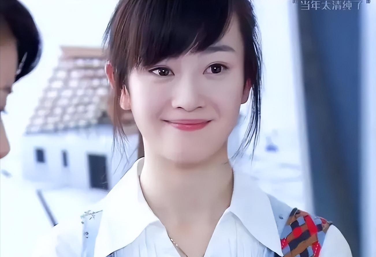 过气演员的窘况:县城忙走穴、直播用怪招,晚节不保,何必呢?