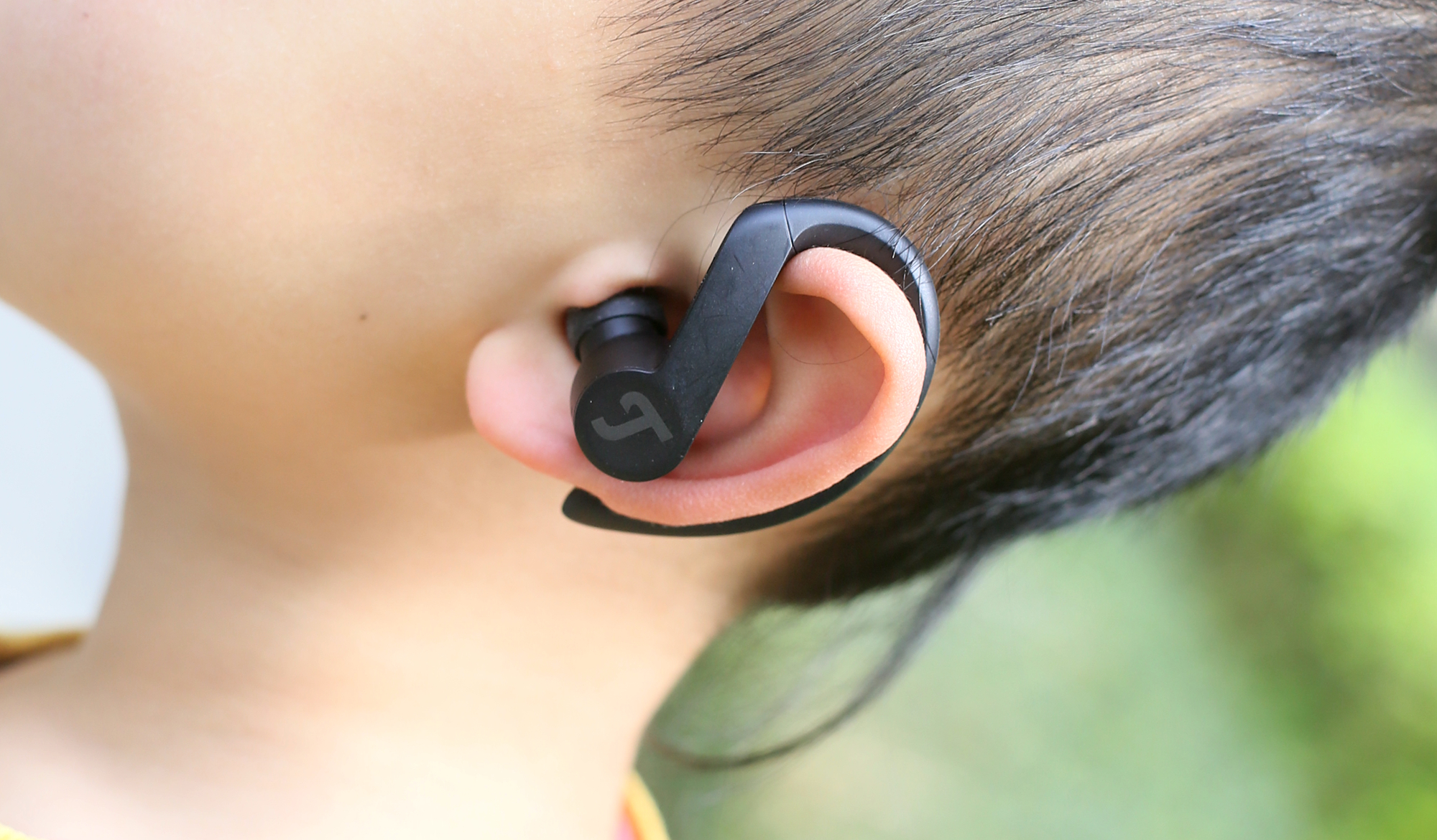 真正能防水的运动蓝牙耳机,运动蓝牙耳机音质安全