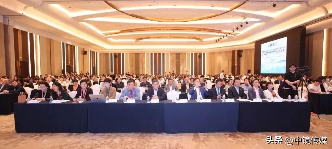 眼睛发展与近视防控论坛,视觉健康高峰论坛视频