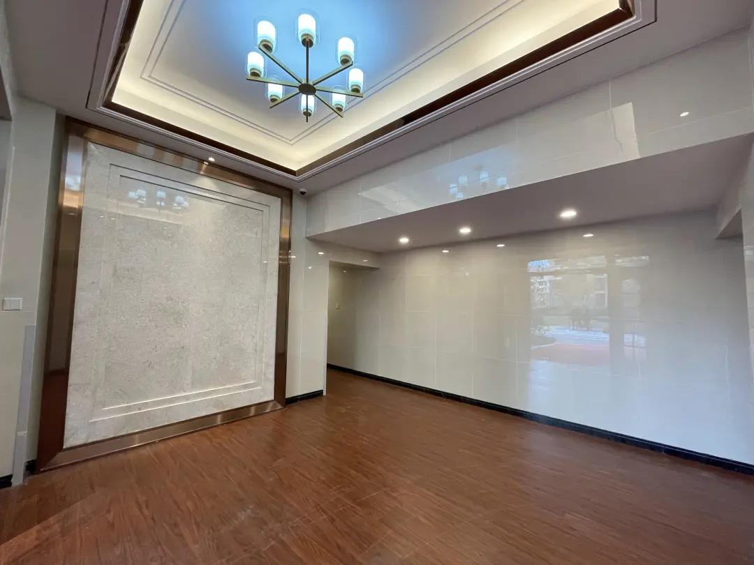 西安万人摇号网红楼盘大华,万人摇号的大华锦绣前城交房