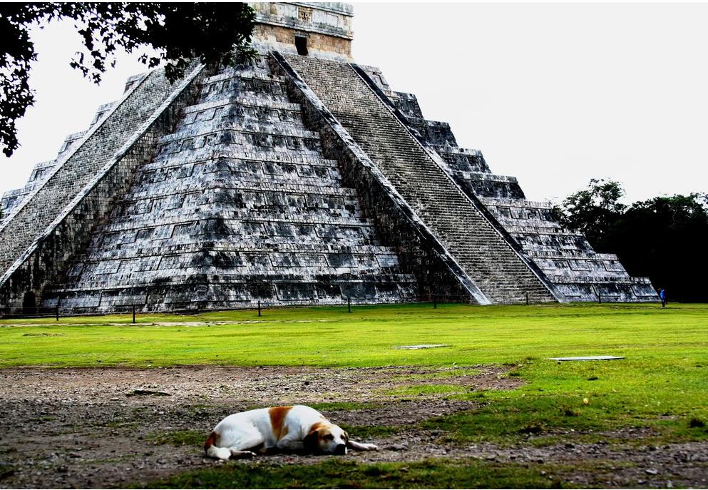 墨西哥玛雅遗址天然岩洞,墨西哥奇琴伊察玛雅城邦