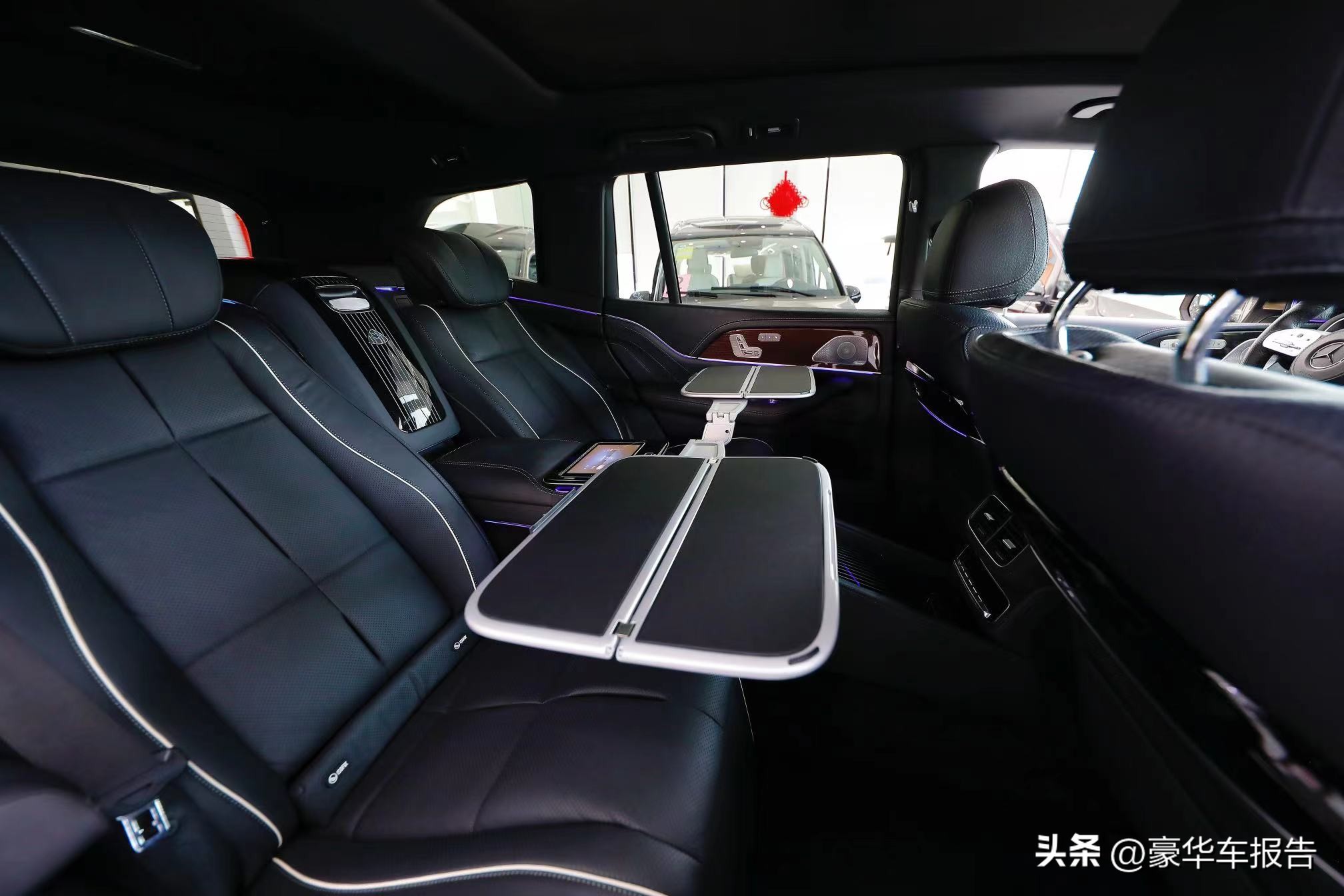 奔驰gls450和gls500对比,如何选择奔驰gls450呢