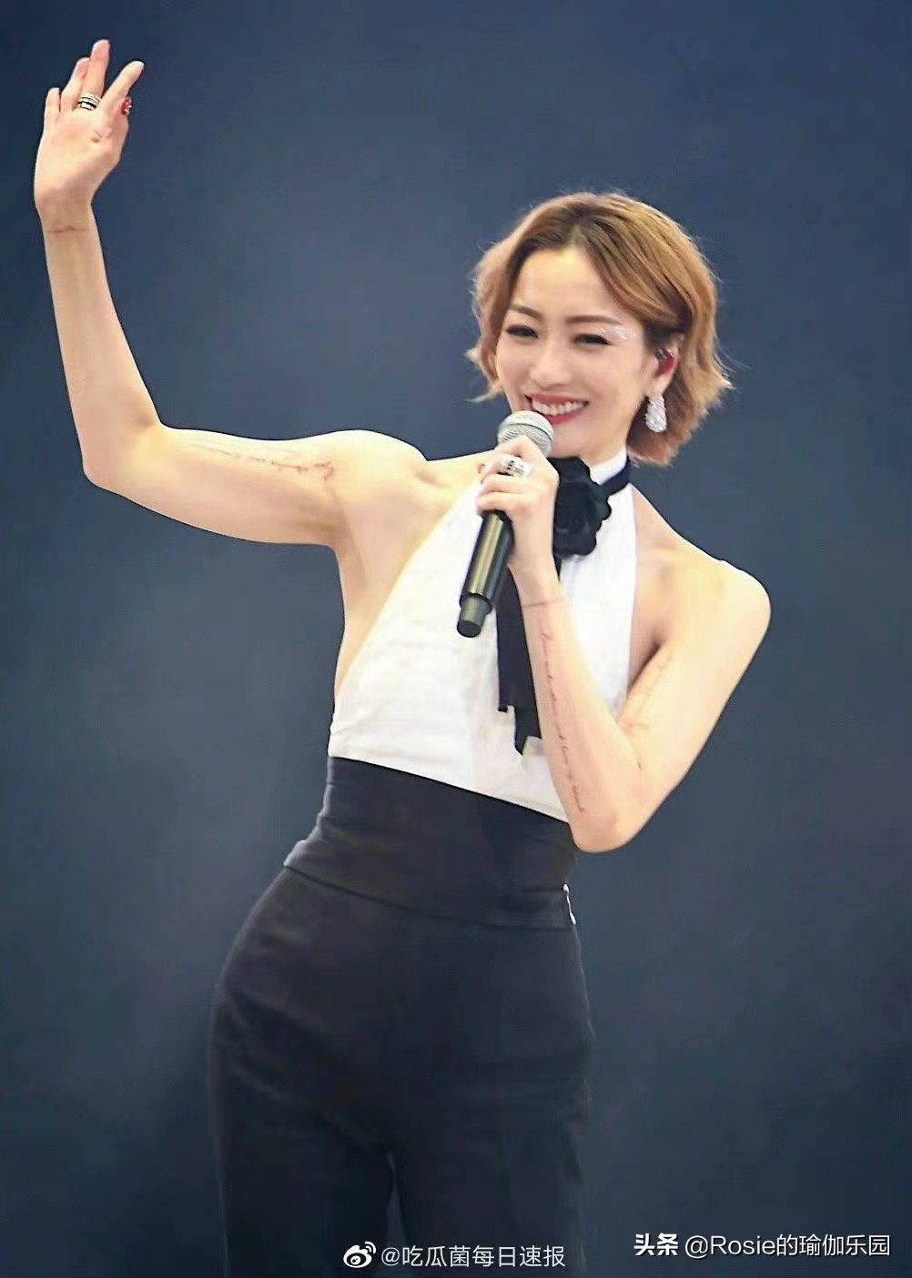 郑秀文瘦手臂视频,郑秀文每日健身