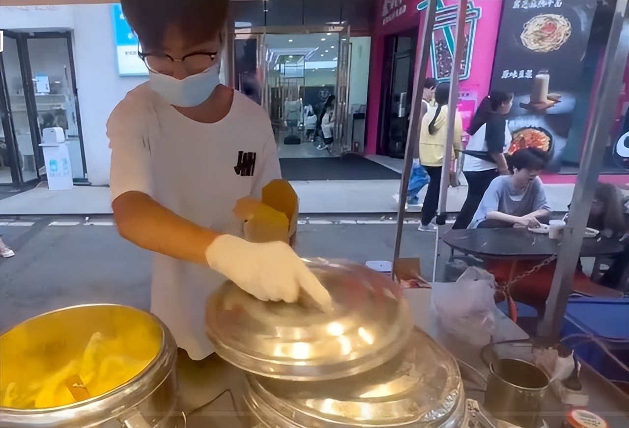 在工地上上班房贷怎么办,月入6000背百万房贷红红火火