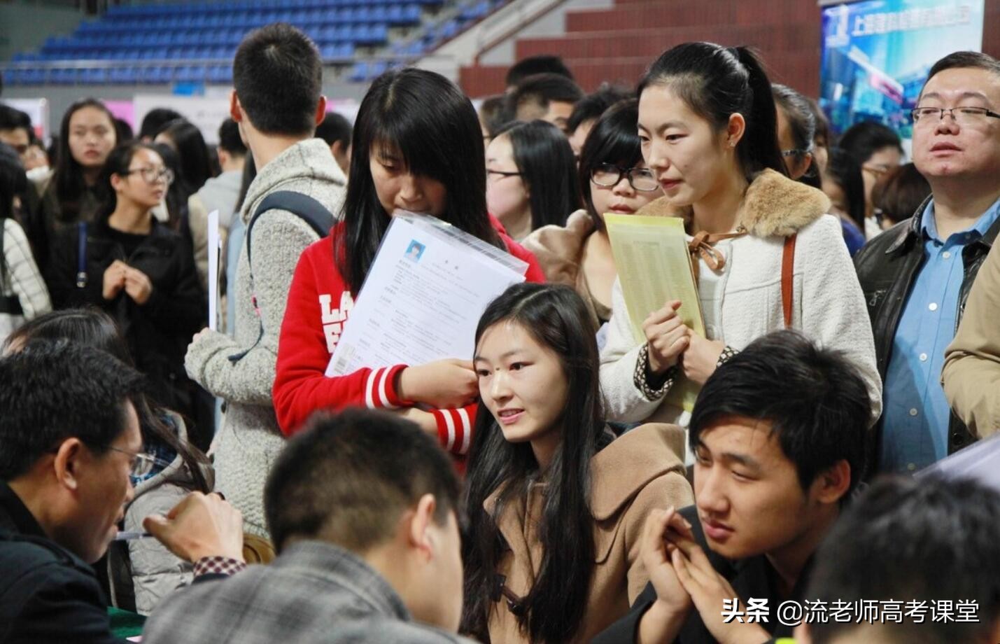 医学院校对就业很重要吗,医学生就业大城市好还是小城市好