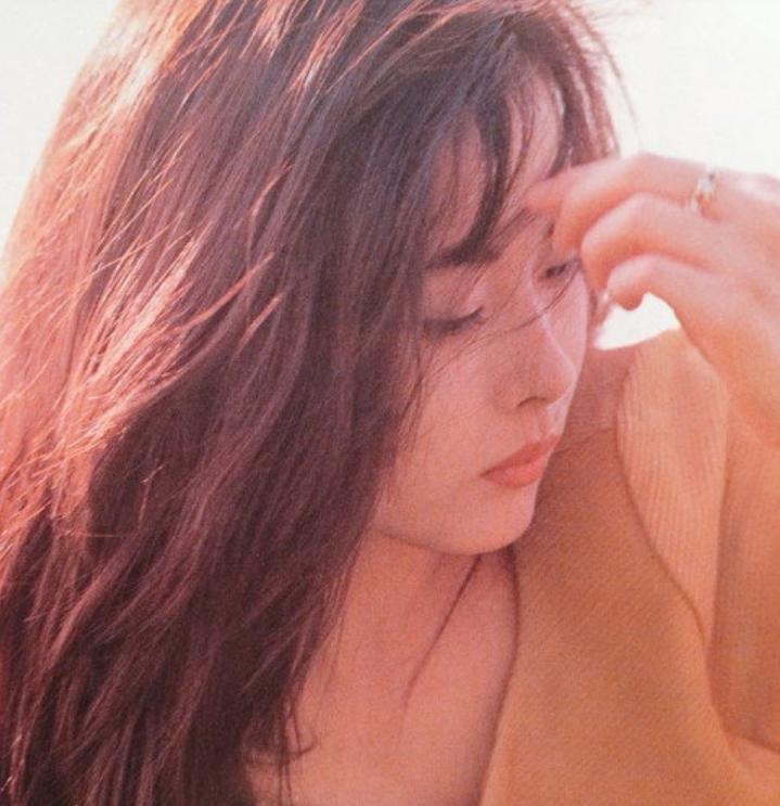 金城武谈起恋爱来是什么样子的,金城武唯一透露给媒体的一段暗恋