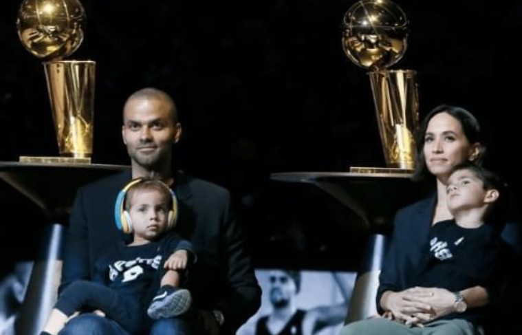 帕克年轻照片,帕克前妻伊娃美艳亮相