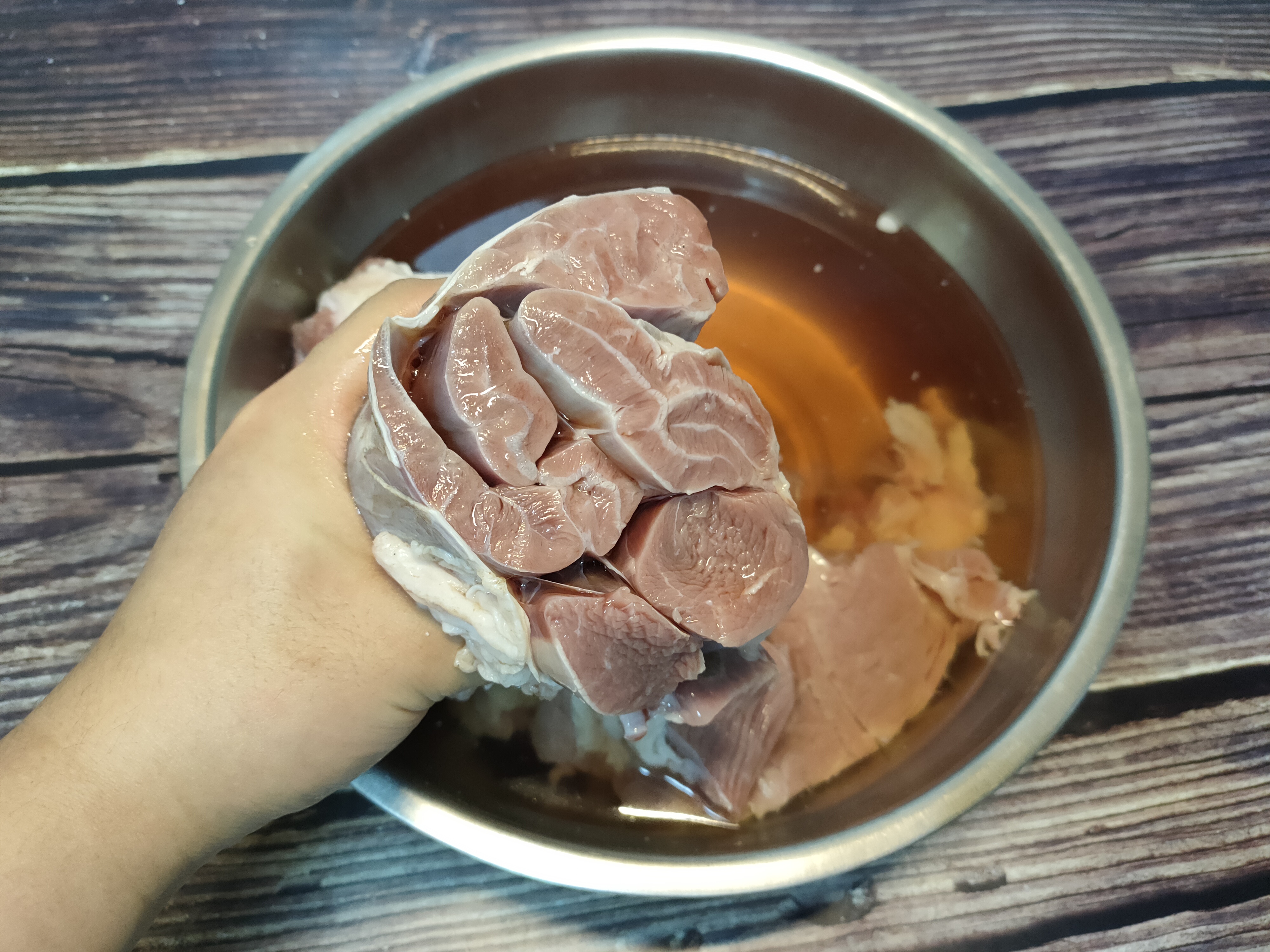 做酱牛肉正宗的焯水做法,酱牛肉炒散花