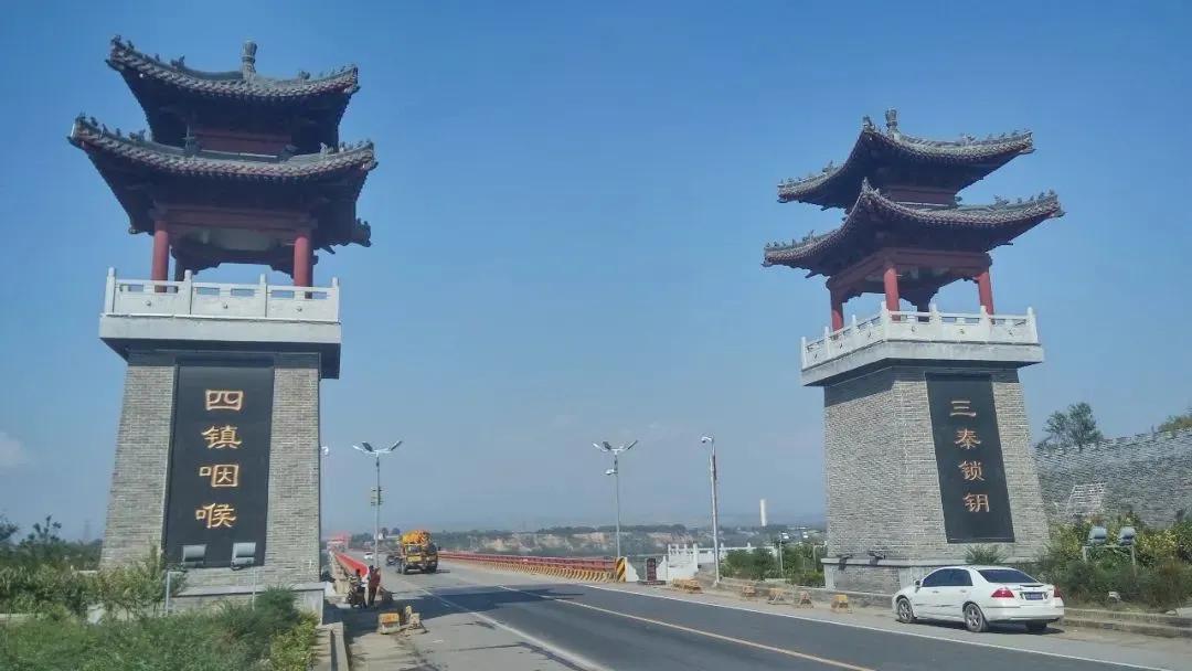 别惦记秦岭了，这条黄河边的观光路，全是旅游爱好者的“硬菜”