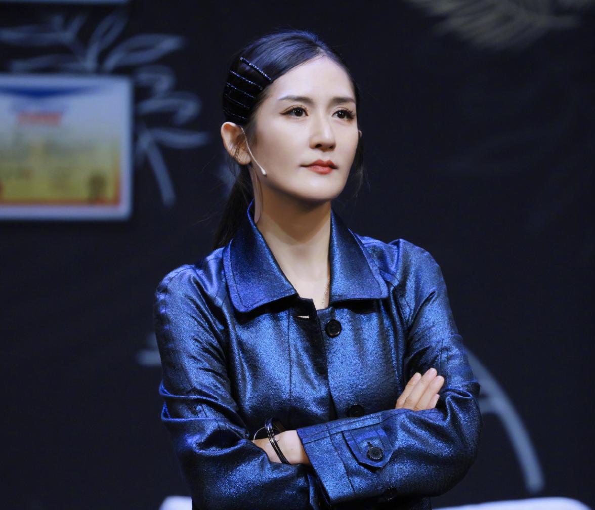 素颜是灾难，化妆是整容，这9位女明星的真实颜值，前后反差巨大