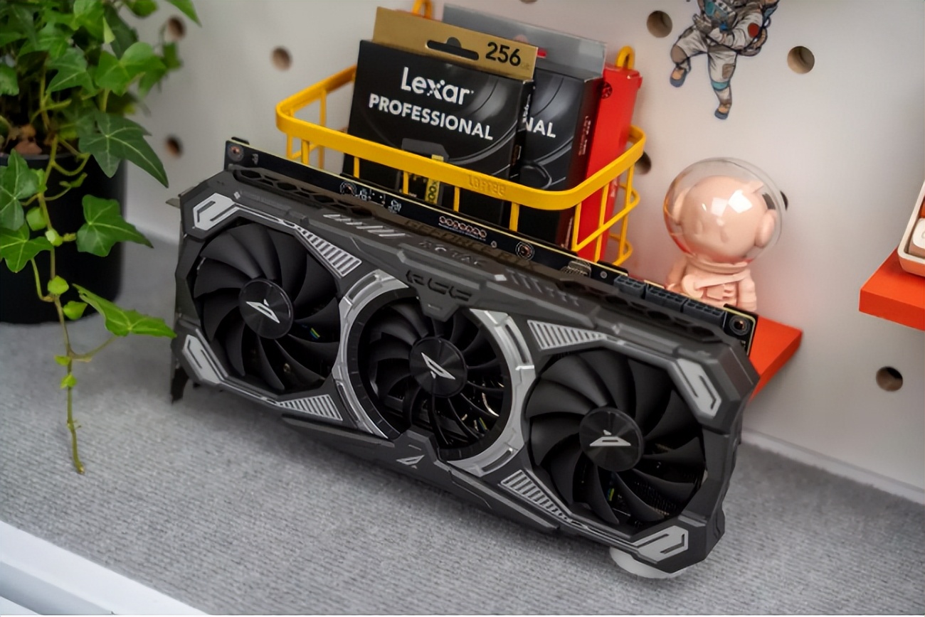 xpg白色机箱,xpg白色和金色