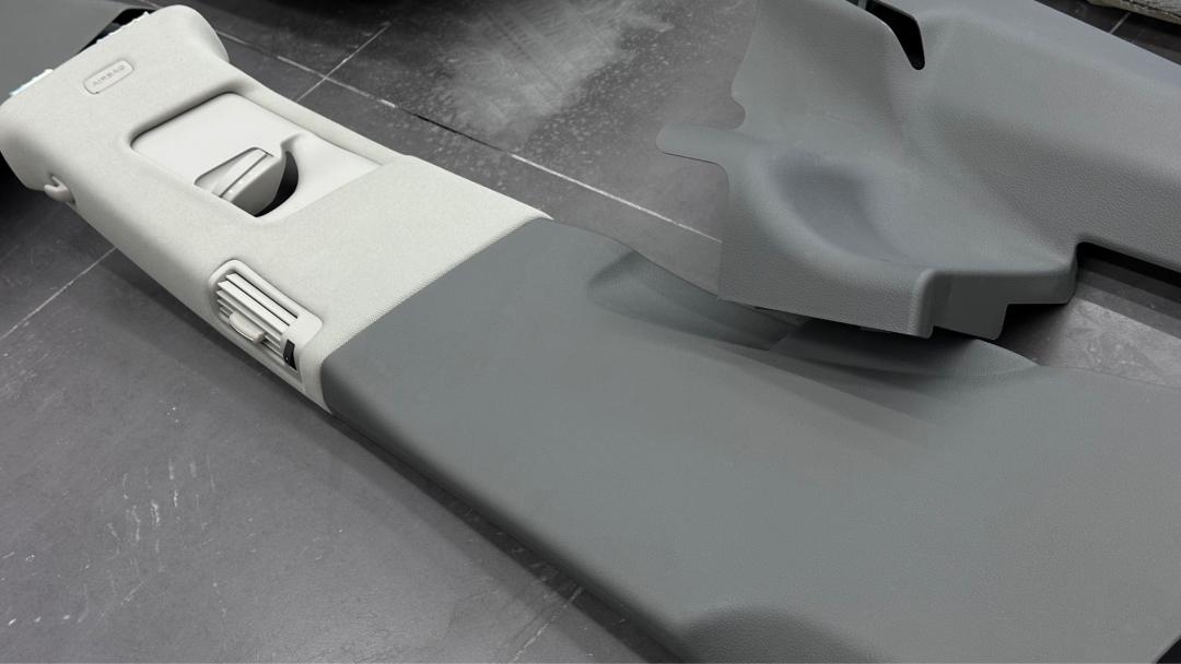 奥迪q7报废厂,老款奥迪q7出车祸