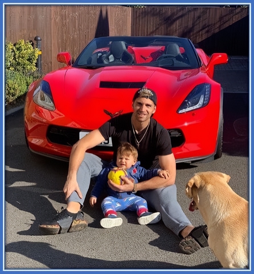 阿根廷门将马丁内斯个人介绍,阿根廷门将马丁内斯个人简介