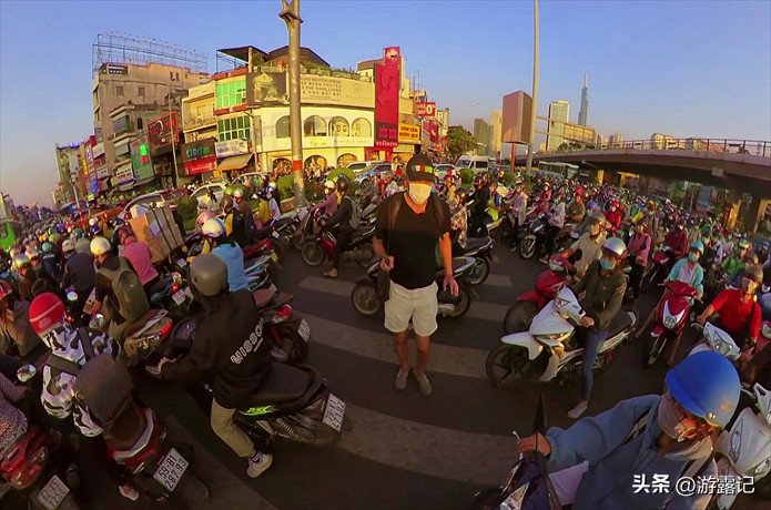 越南摩托车城,越南交通混乱没有红绿灯