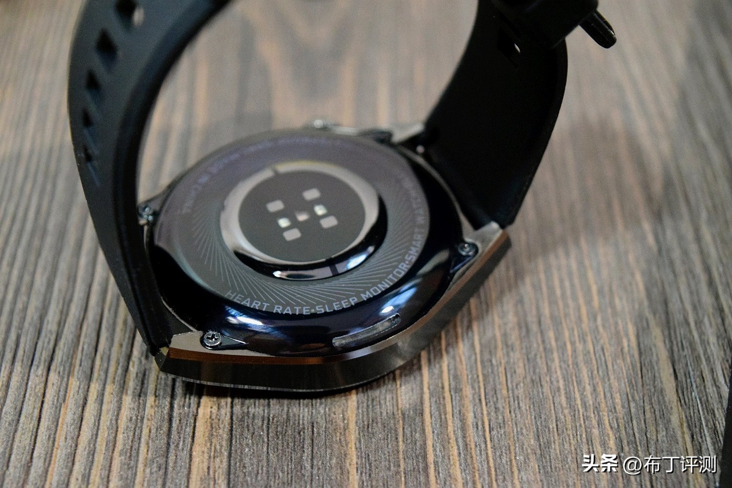华为手表和荣耀智能手表哪个好,华为手表智能手表