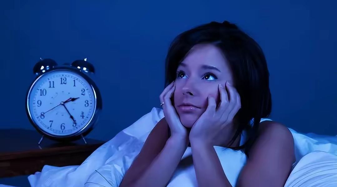 外阴出现白毛是卵巢早衰吗,女子刚结婚2年多查出卵巢早衰