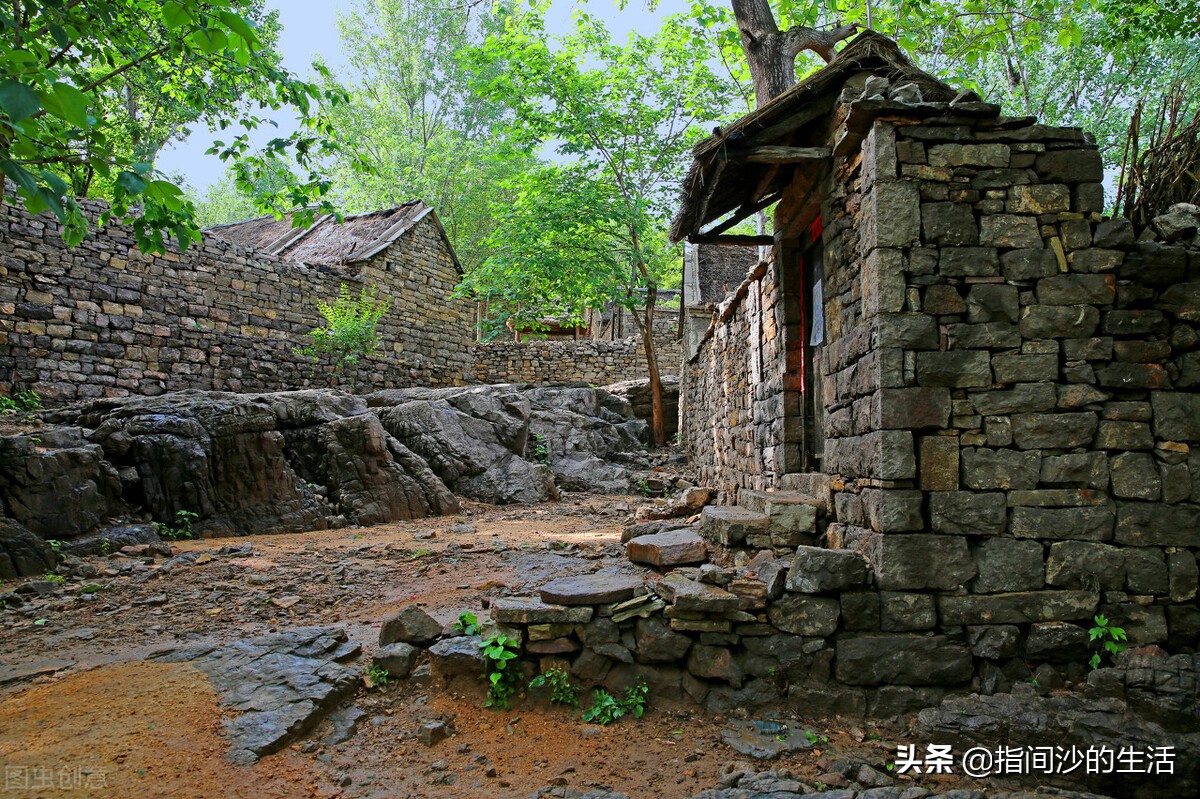 娘家人没钱自己该不该帮,娘家人嫌弃你没钱怎么办