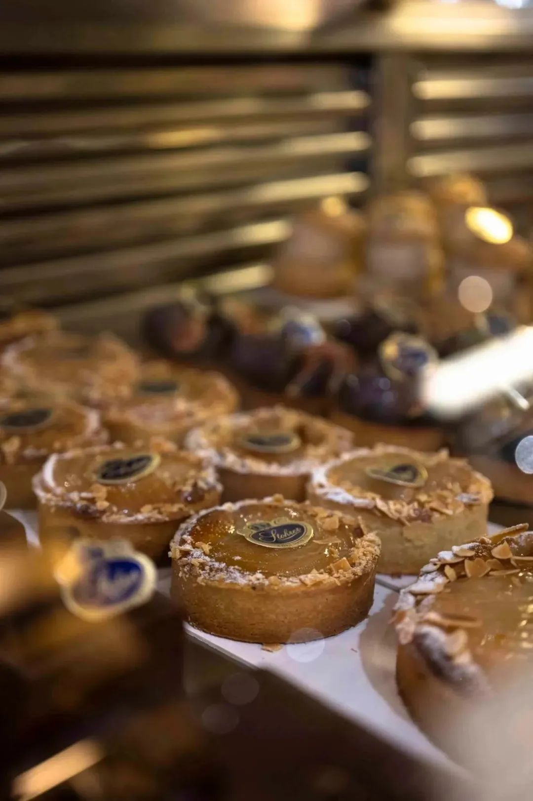 被伊丽莎白二世翻牌！巴黎最古老的面包店！