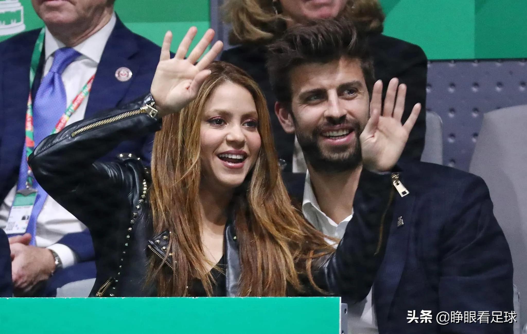 巴西足球巨星梅西和内马尔,梅西库蒂尼奥拥抱