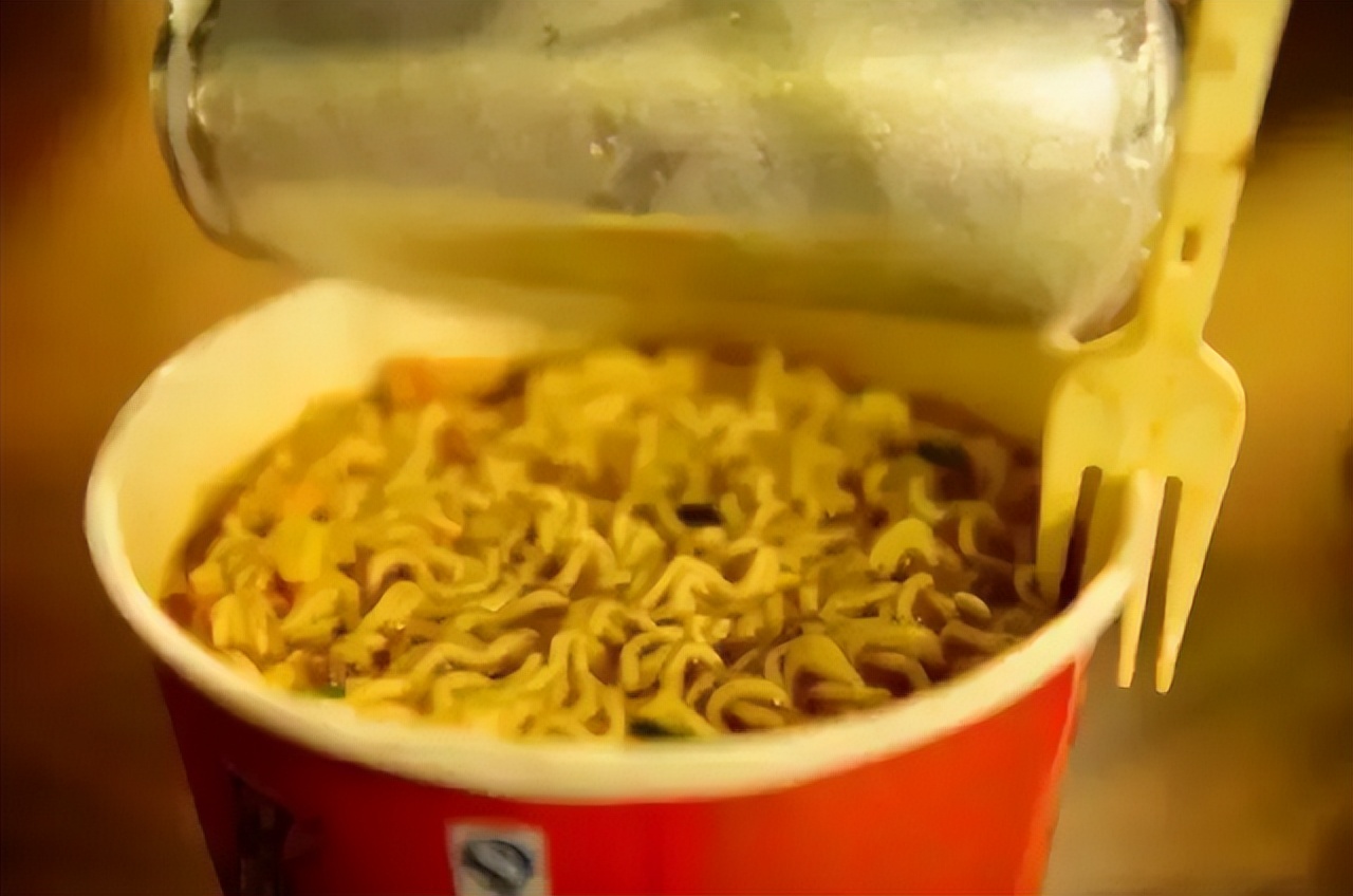 康师傅老坛酸菜方便面销量暴增,康师傅老坛酸菜有质检报告