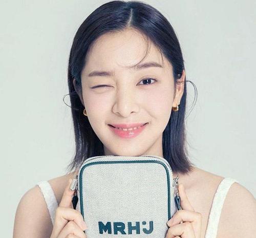 刘流是赵本山徒弟吗,刘流和李金斗同台