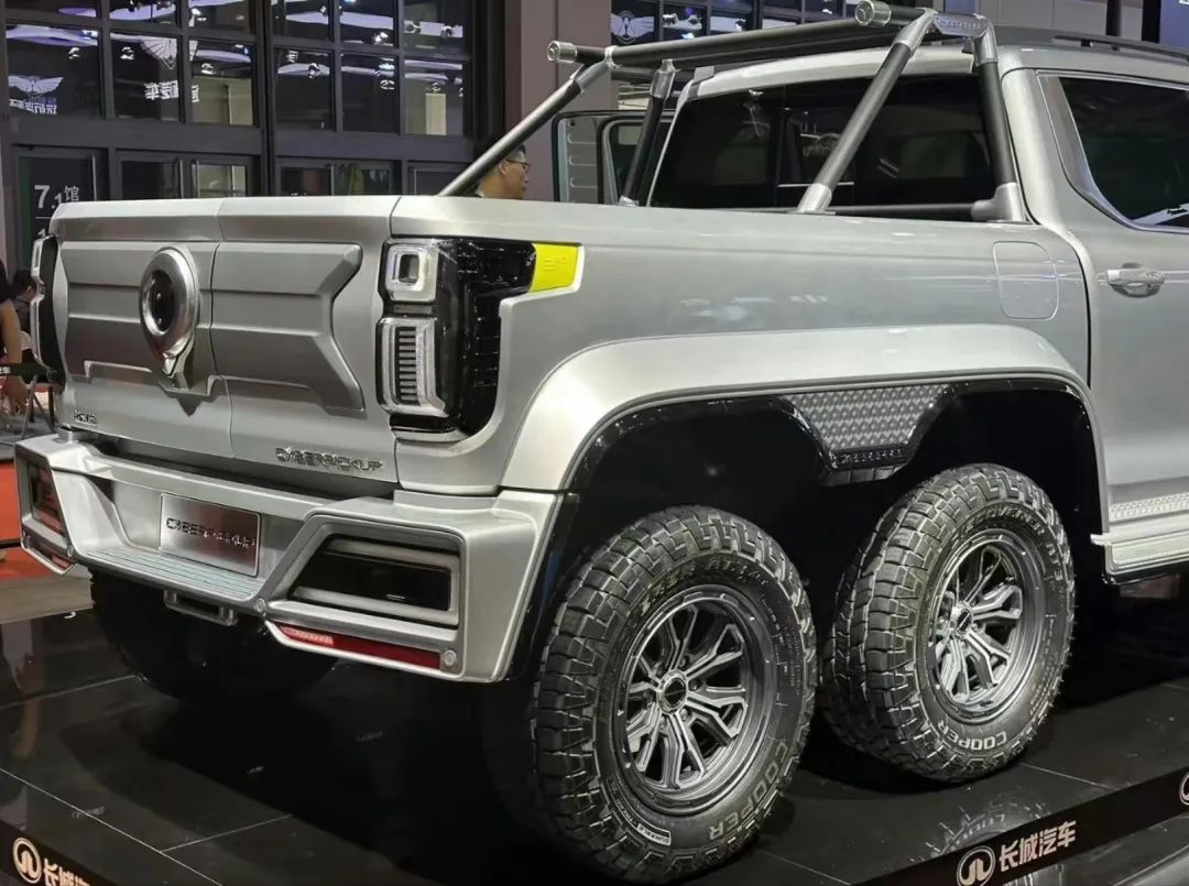 上海车展雷军看了什么车,雷军谈北京车展印象最深刻的车