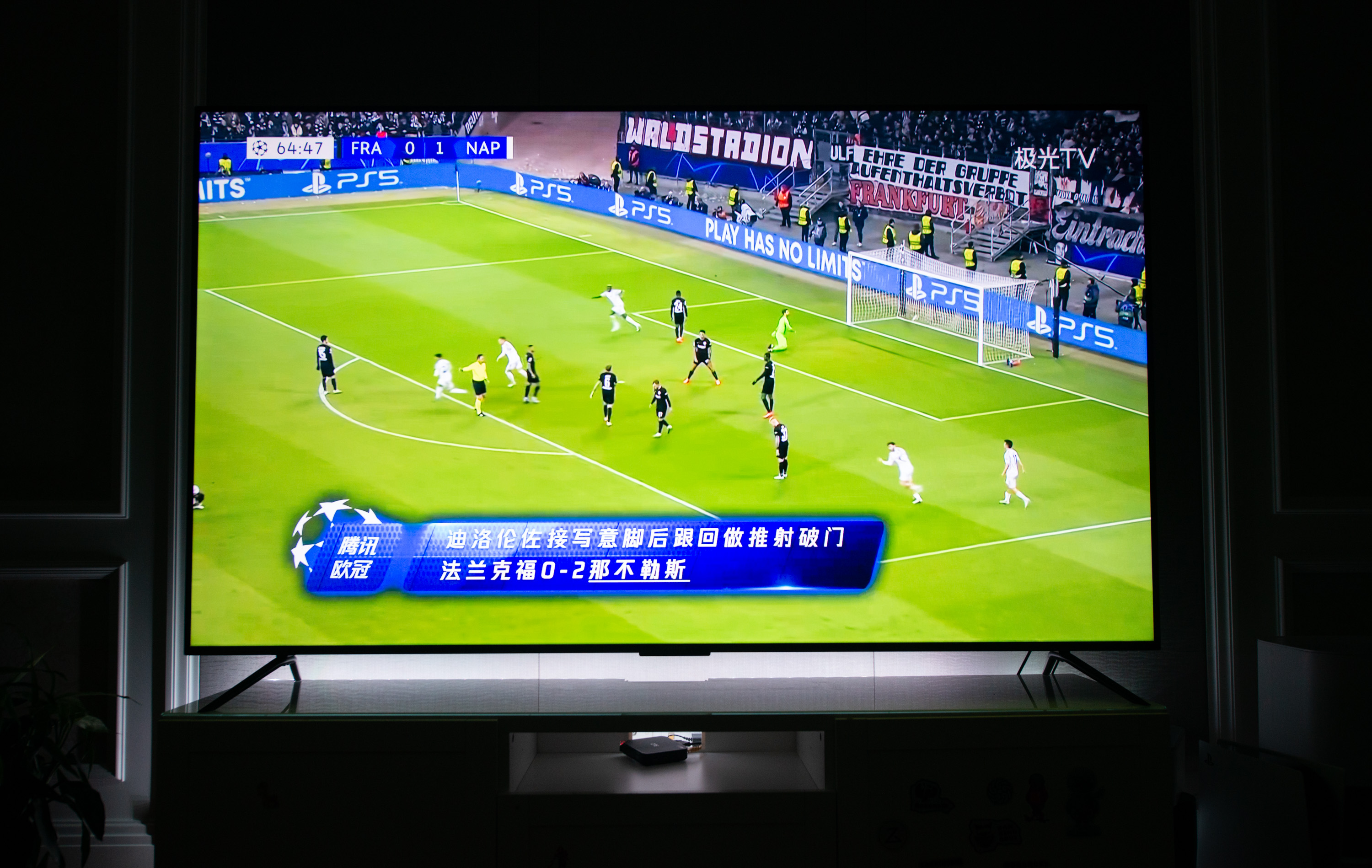 碎屏的电视机,家里电视碎屏了