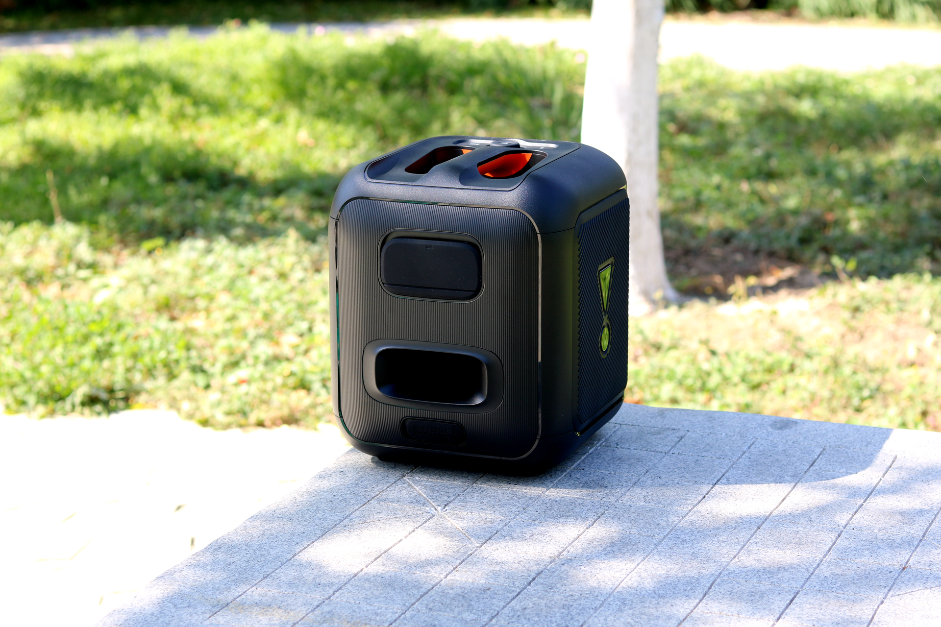 JBLPARTYBOX户外音响,jblpartybox蓝牙音箱怎么样