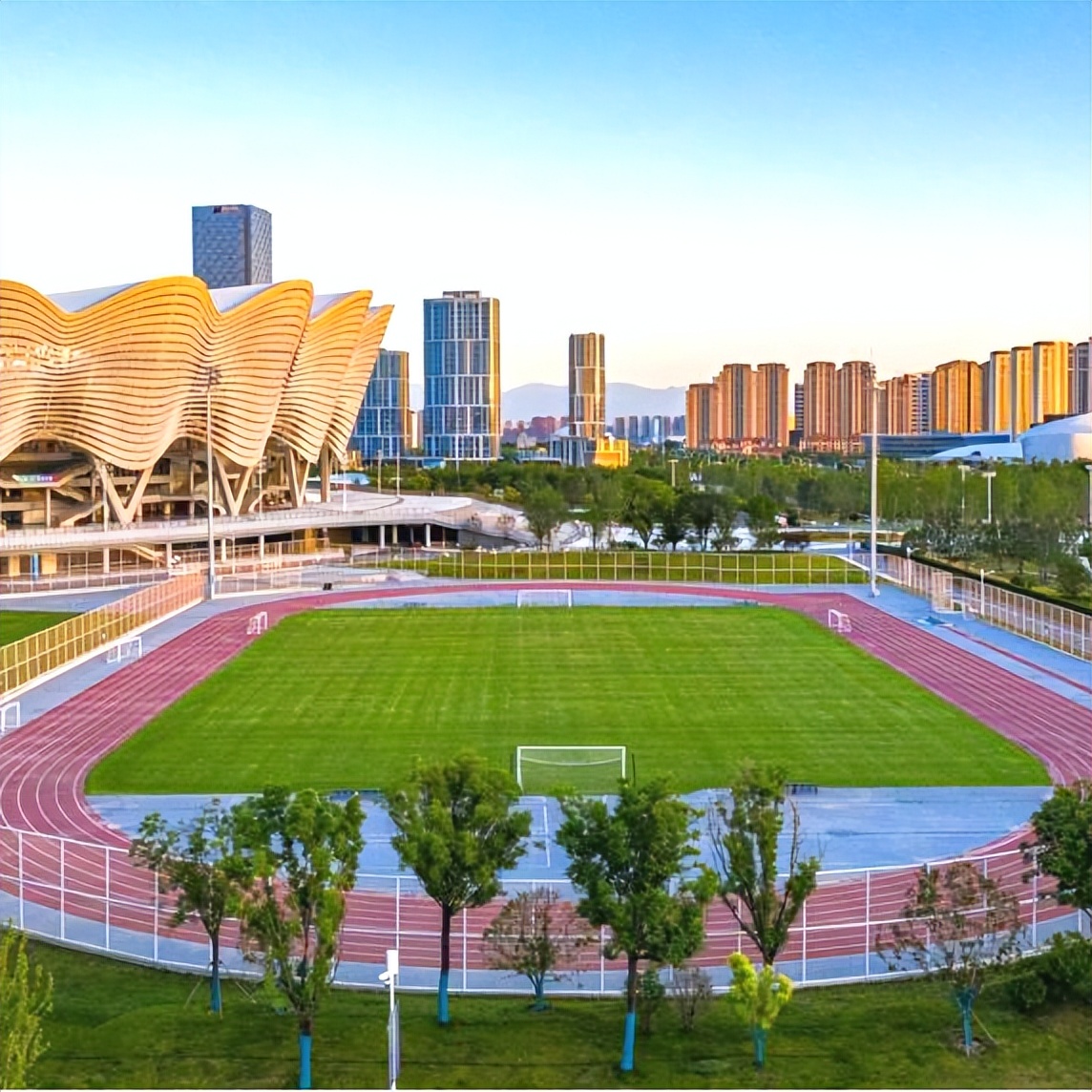 记者参观西安,记者带你走进西安