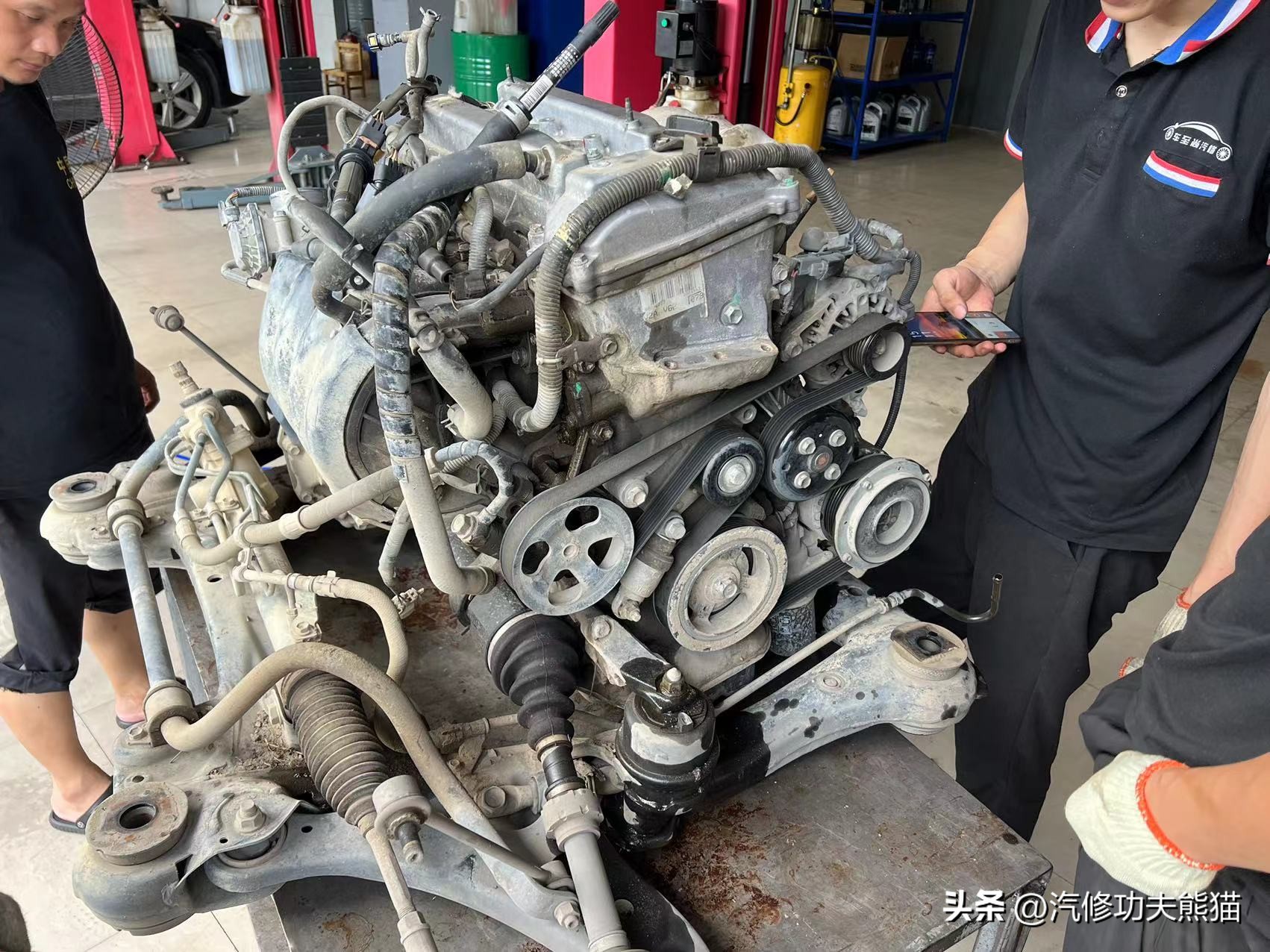 一车传三代丰田越野,六代半丰田凯美瑞烧机油