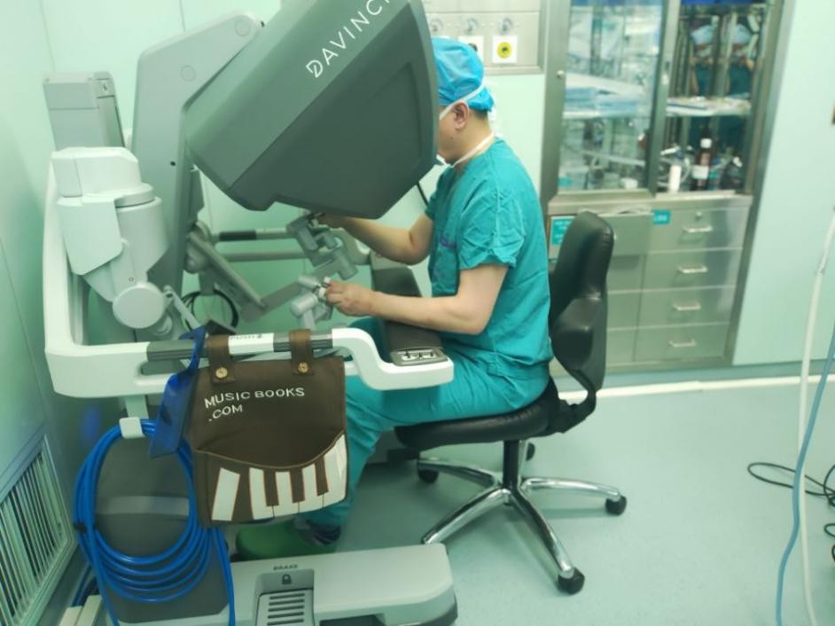 哈医大一院泌尿外科“新辅助”神奇疗法可缩小前列腺肿瘤为晚期前列腺癌治疗带来新方案