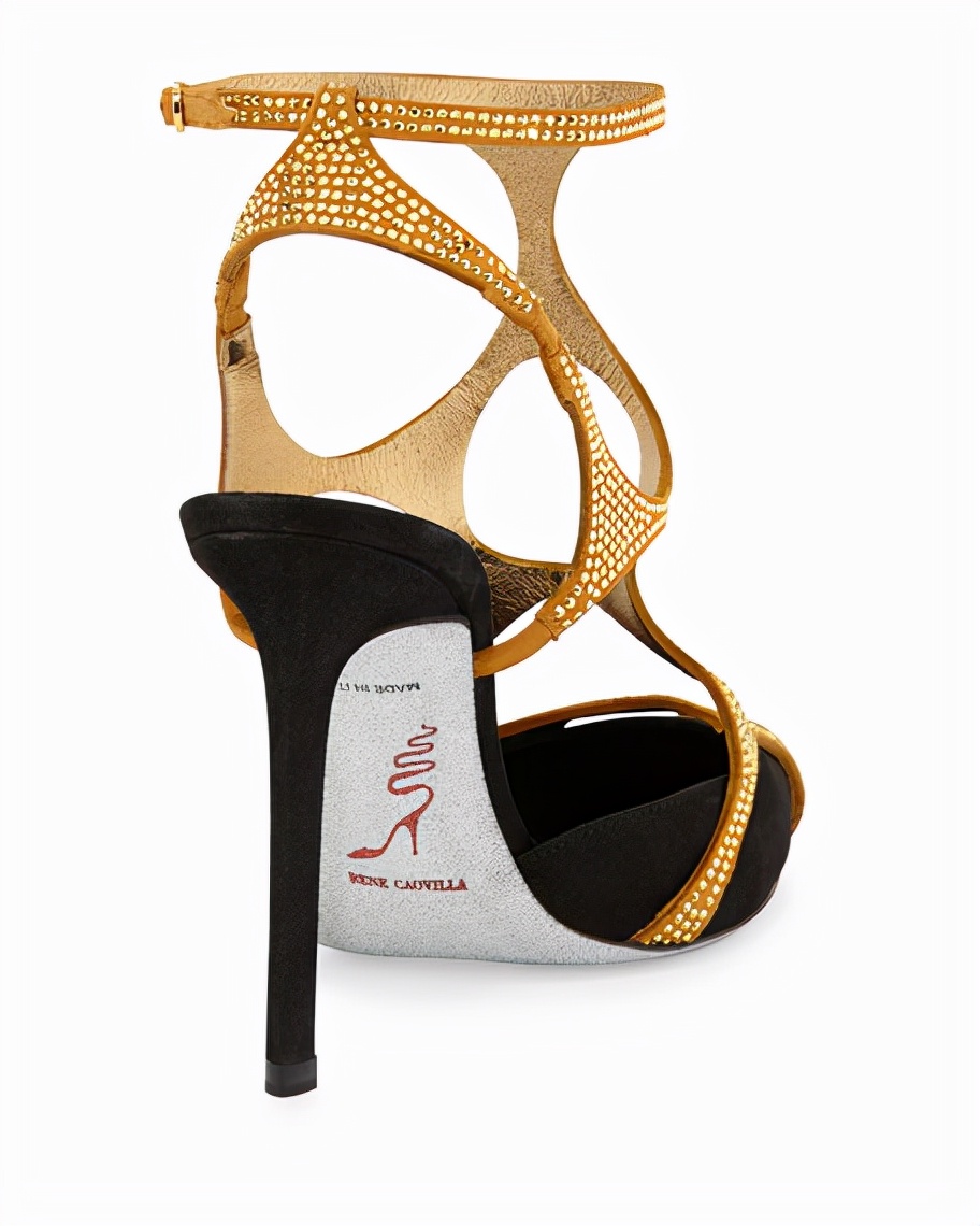 吸血鬼日记女主妮娜杜波夫柯南秀,吸血鬼日记妮娜杜波夫怎么退出了