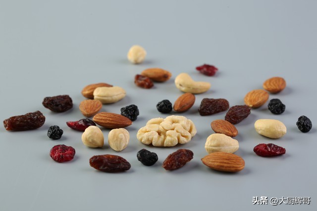 高考备考吃什么食物最好,高考前考生吃什么食物补脑效果好