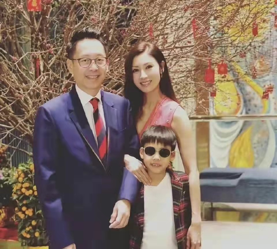 豪门二代选妻进化史：老一代豪门媳妇相夫教子，新一代太拼