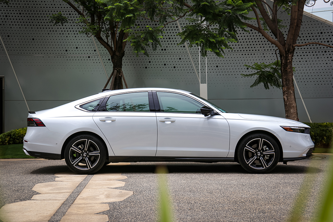 强电智混,广汽本田雅阁纯电测评