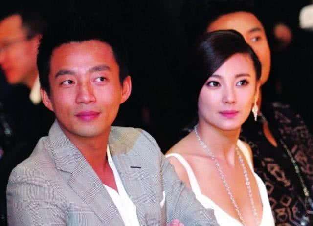 闪婚闪离的明星夫妻,明星闪婚的几对夫妻都美满幸福