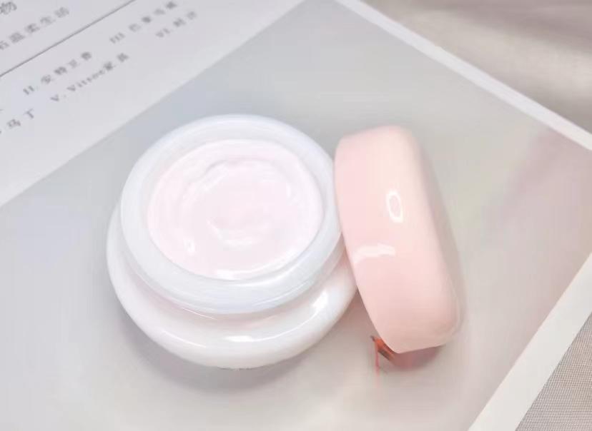 能提亮补水的面霜，我只服这3个老牌国货，包装简单，真心好用