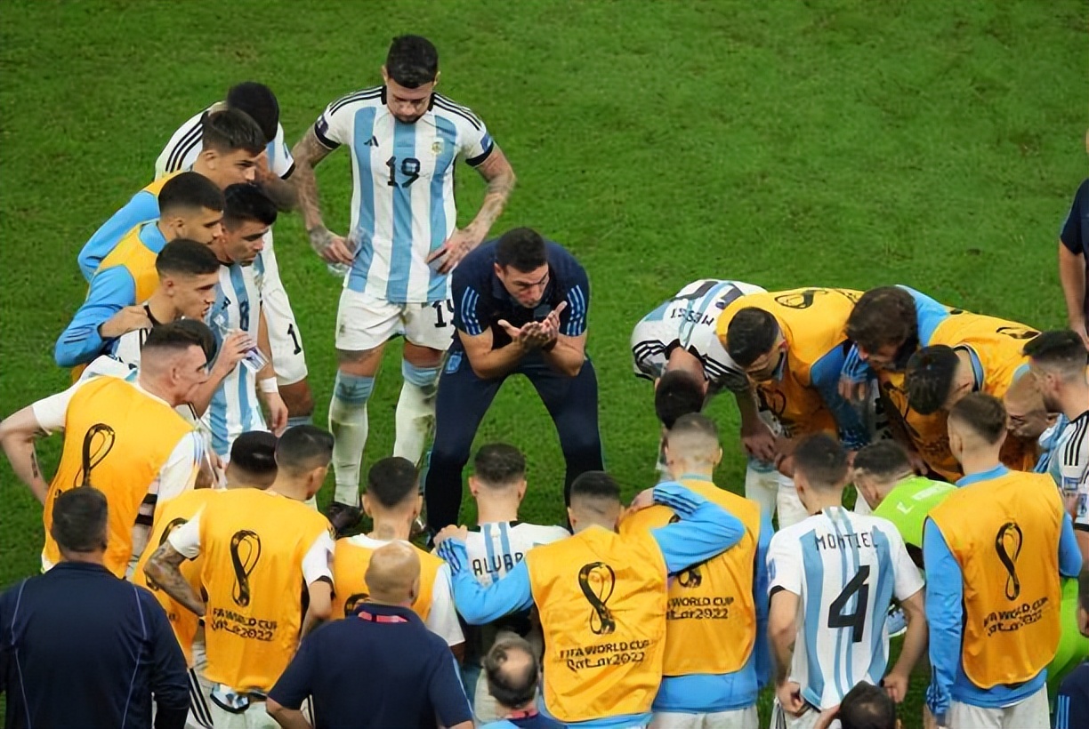 【解码斯卡洛尼③】反意识形态的足球人