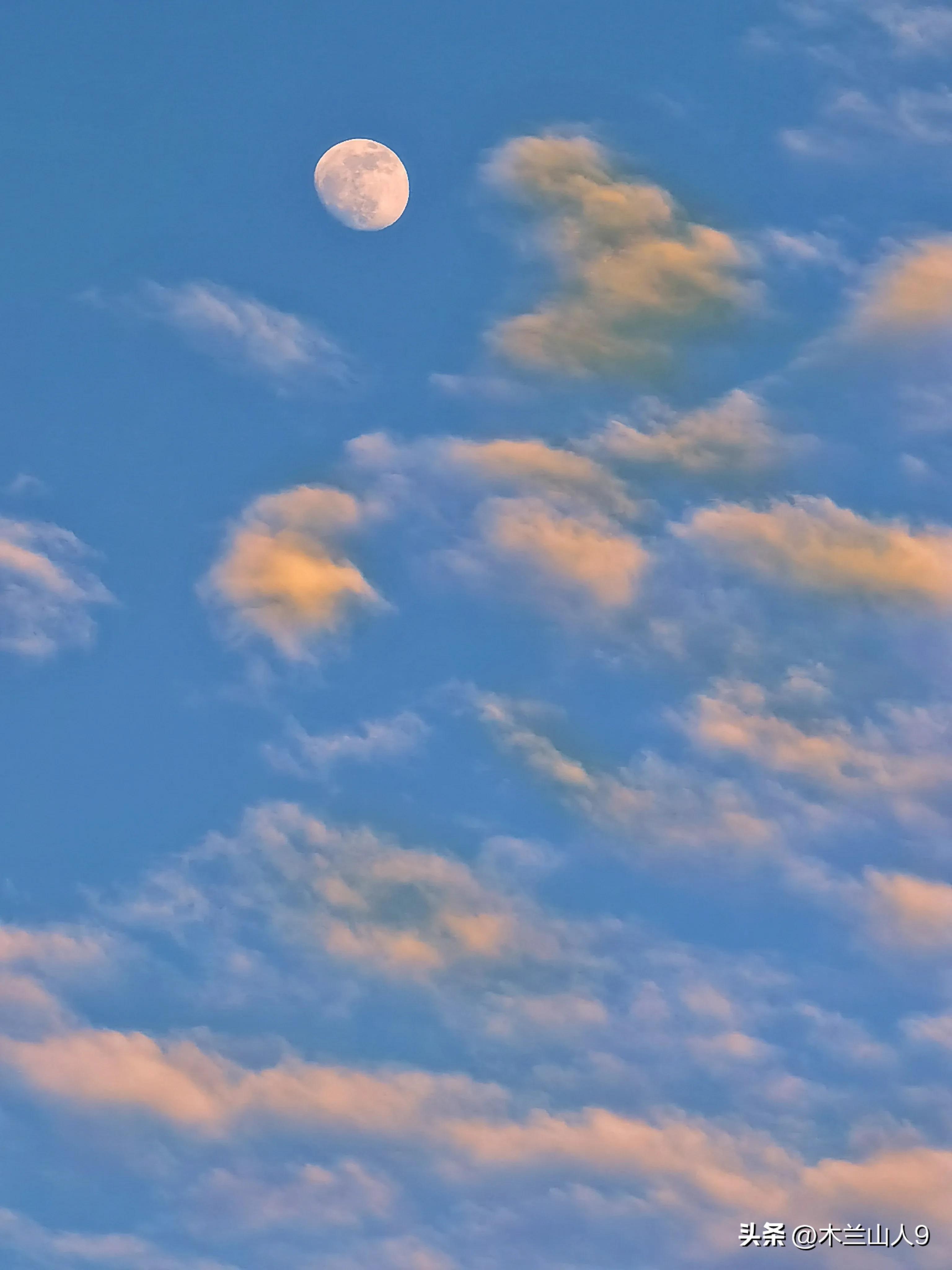 手机拍摄红底照片怎么导入,拍红云的技巧