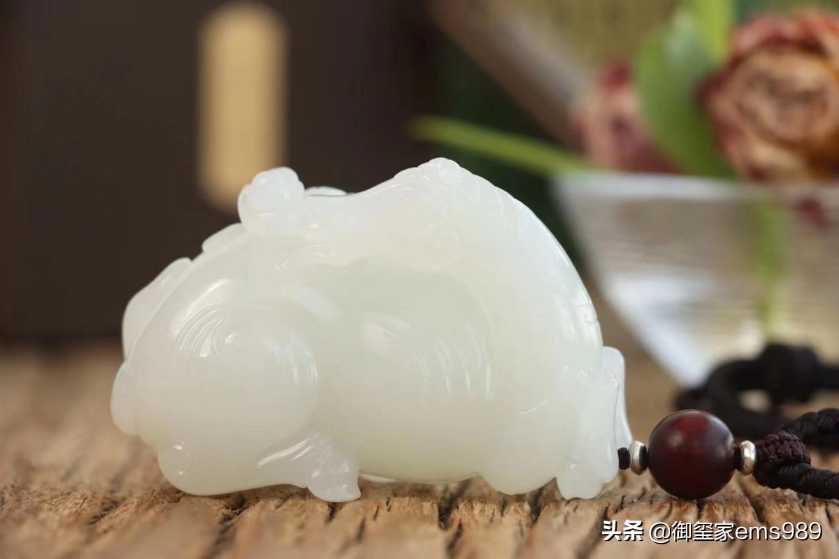 和田玉真的不沾水吗,和田玉羊脂白玉有棉絮吗