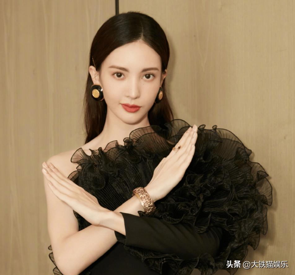 貌美如花眼光却差的6位女星,颜值下滑严重的9位女星